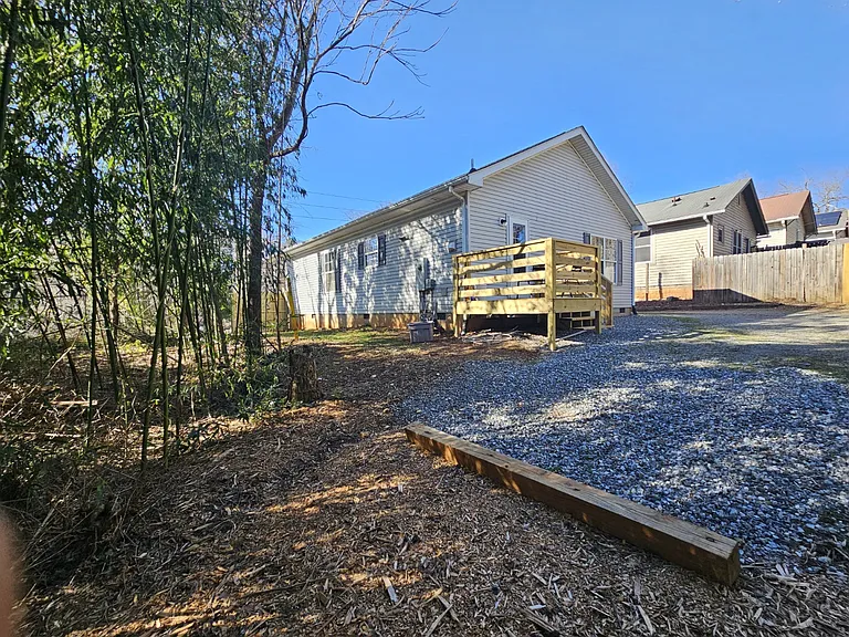 138 Clingman Ave — Photo 54