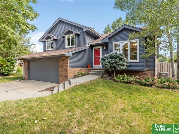 2905 N 120th Avenue Cir, Omaha, NE 68164