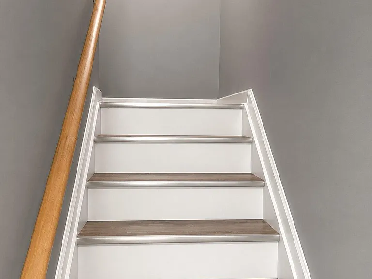 866 Fairmount Pl — Photo 3