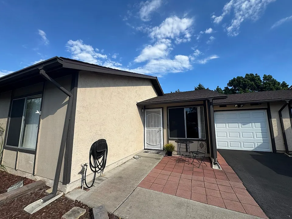 4559 Westridge Dr