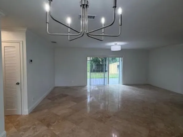 9209 Southampton Pl, Boca Raton, FL 33434