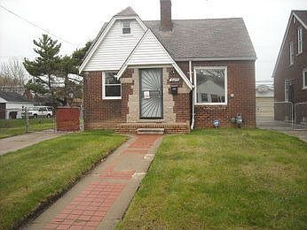 1st image of 15275 Fairmount Dr