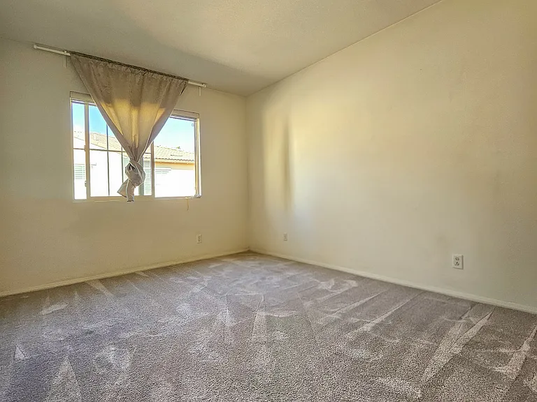 37 Bijou — Photo 15