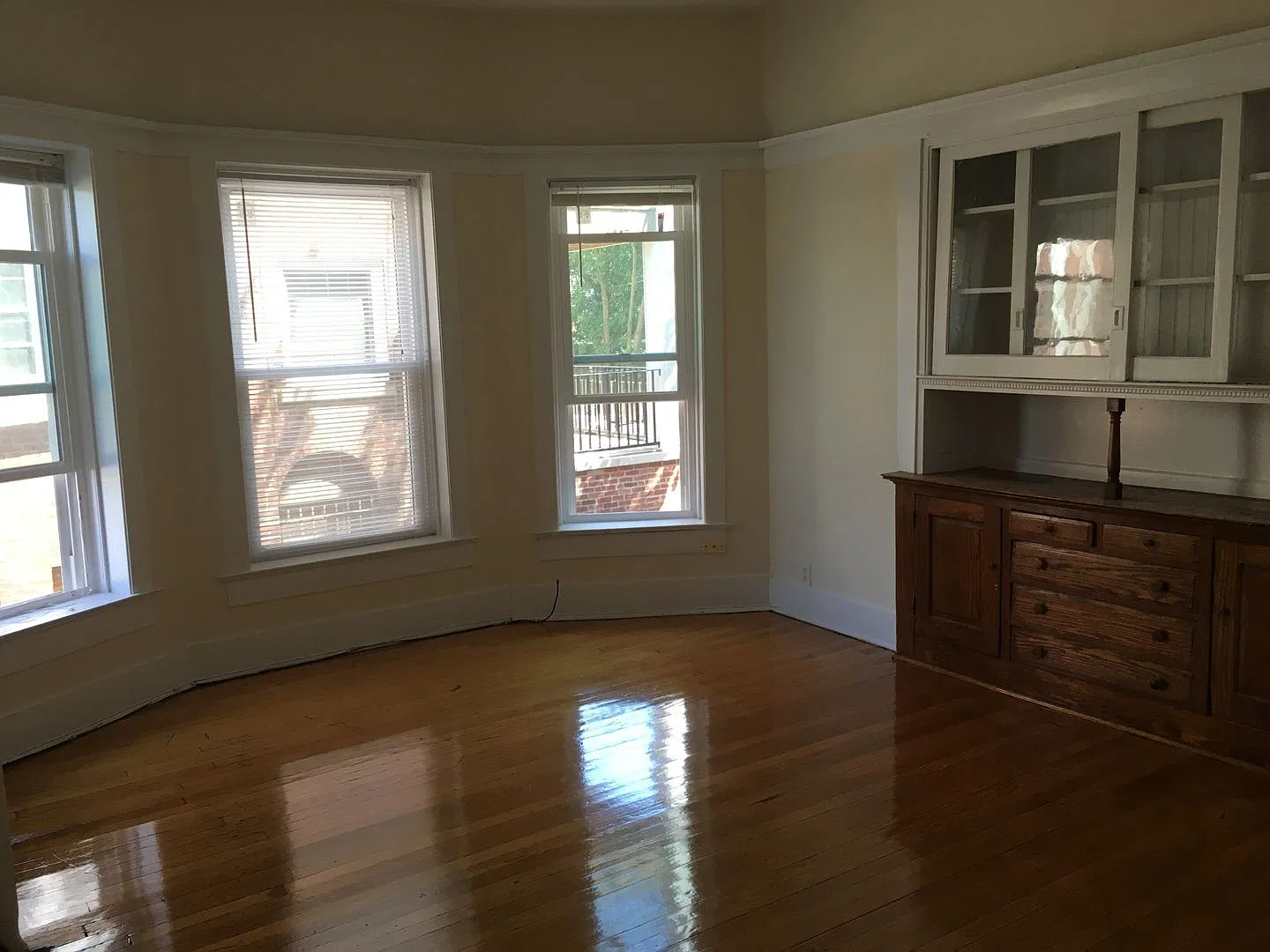 125 - *620 Clark Building* — Photo 4
