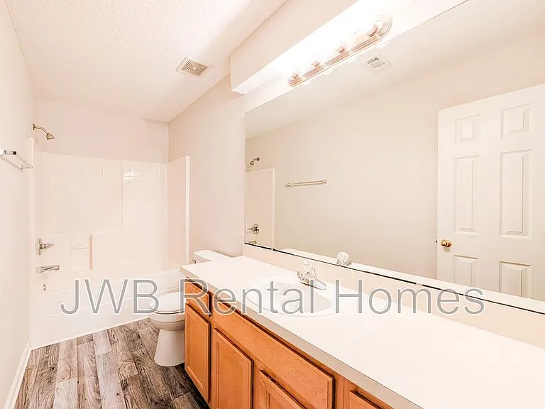 4706 Playpen Dr — Photo 8
