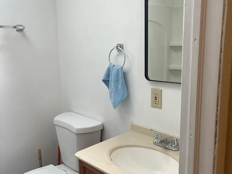 152 Madison Dr — Photo 7