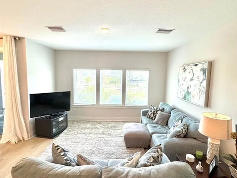 9860 Element Rd — Photo 14