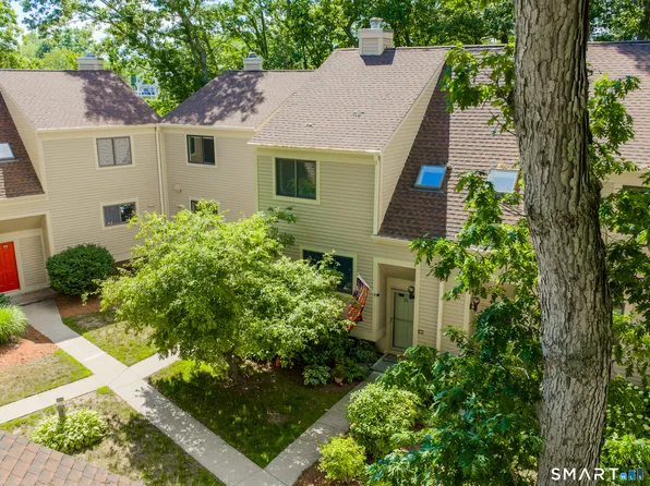 120 Sandy Point Road #120, Old Saybrook, CT 06475