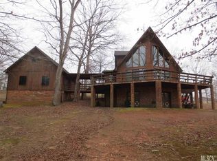 2060 White Springs Ln, Lenoir, NC 28645