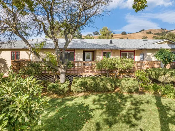 7030 Daniel Ct, Gilroy, CA 95020