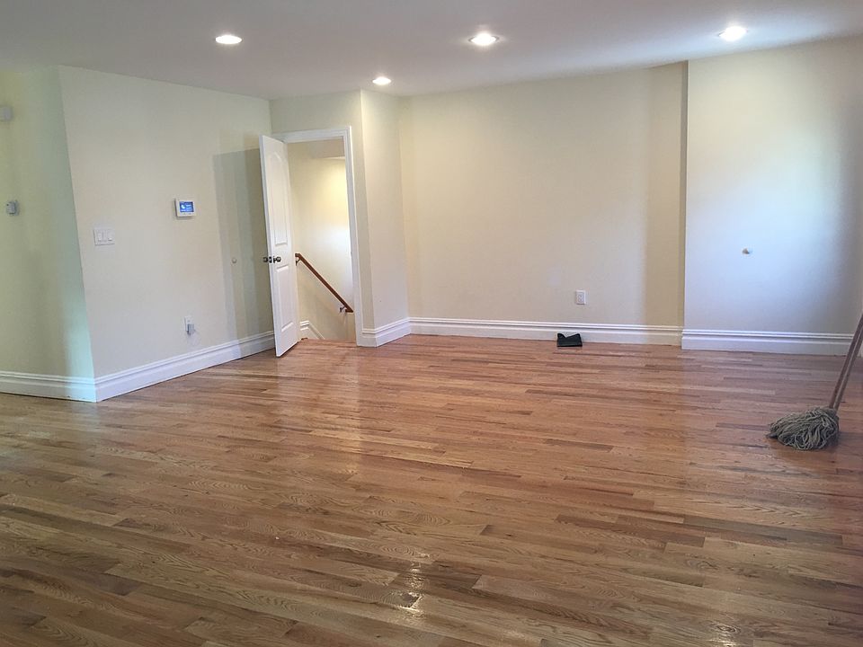 1st image of 10983 142nd St #Tal