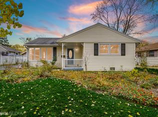 3715 Oriole Ln, Rolling Meadows, IL 60008