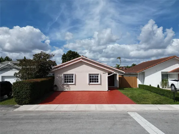 14217 SW 48th Ln, Miami, FL 33175