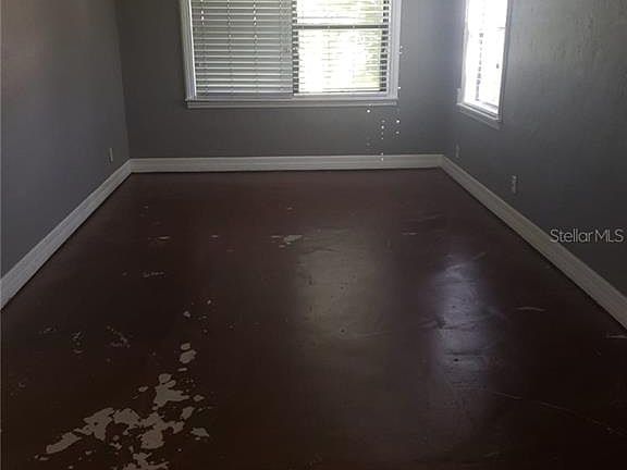 4th image of 812 W Smith St