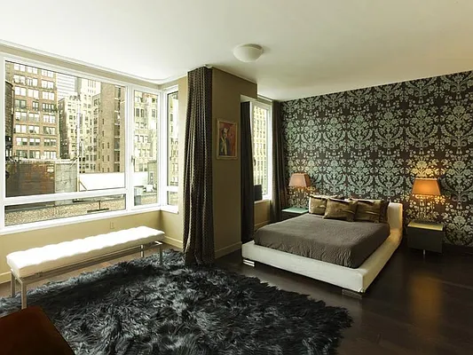 Rented by Sotheby's International Realty | media 14