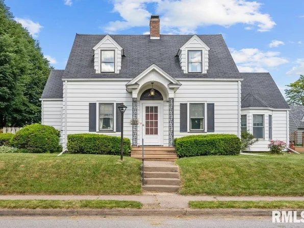 2721 Ripley St, Davenport, IA 52803