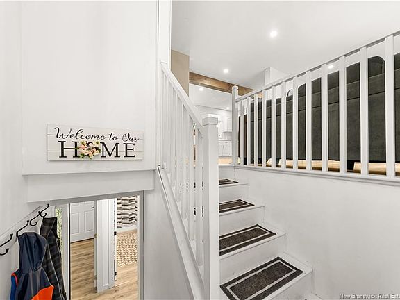 2nd image of 857 Mapleton Rd