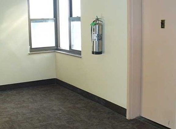 4th image of 501 Linwood Dr APT 5J