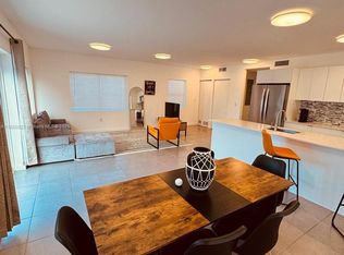 737 NW 4th St, Hallandale Beach, FL 33009