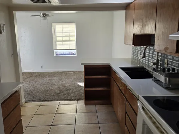 15 E 2nd Ave APT 2, Mesa, AZ 85210