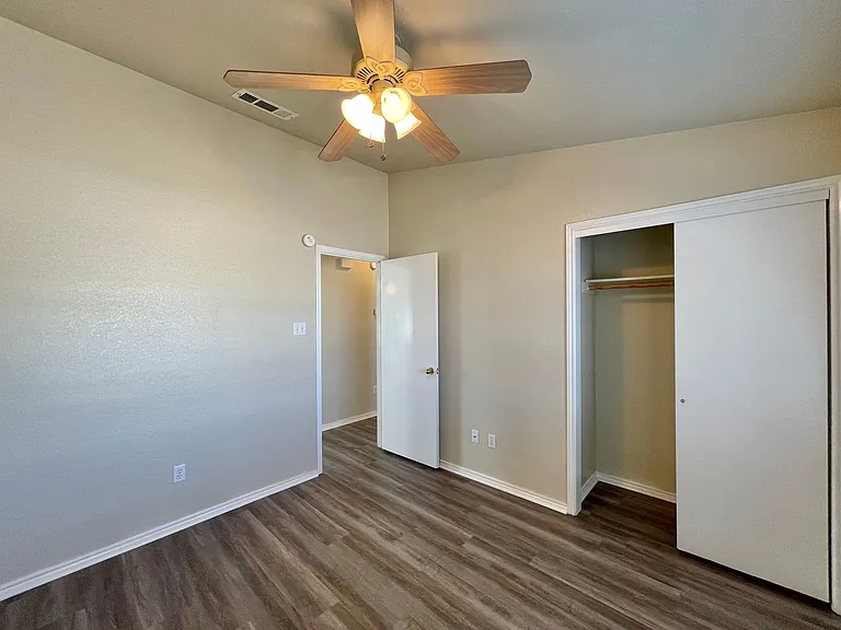 3402 Caprock Cir — Photo 14