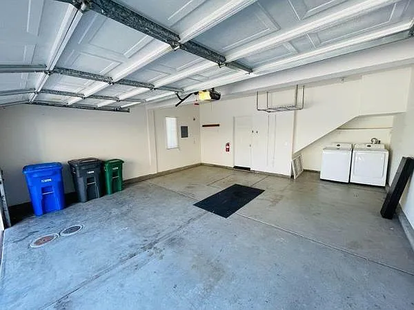4012 Backshore Ct #1 — Photo 37