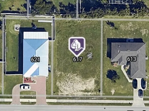 617 SW Trafalgar Pkwy, Cape Coral, FL 33991