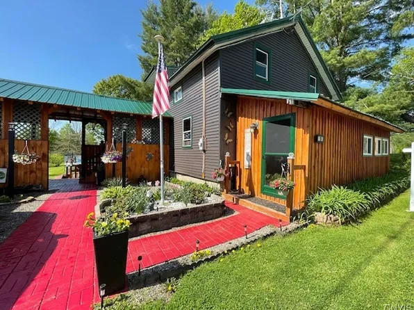 10 Yerdon Drive Spur, Redfield, NY 13437
