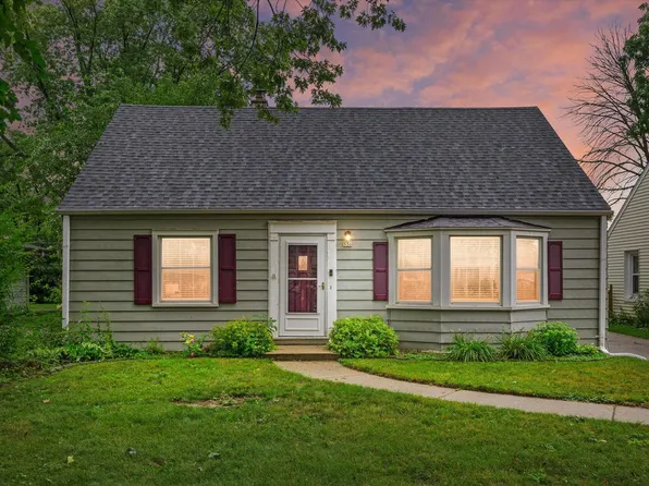 536 North 112th STREET, Wauwatosa, WI 53226