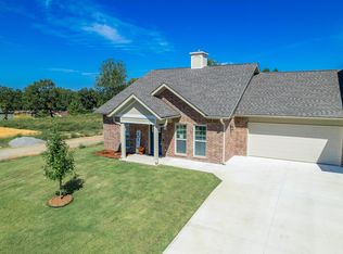 1902 Ontario Ct, Mountain Home, AR 72653