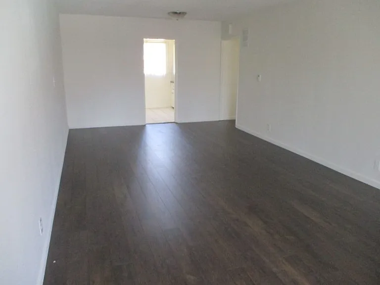 1435 N Fairfax Ave #20 — Photo 5