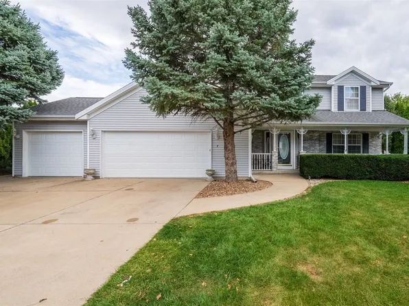 7 Melrose Ct, Bloomington, IL 61704