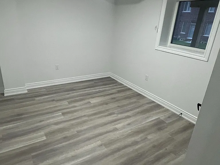 1223 Plymouth Dr #BASEMENT — Photo 5