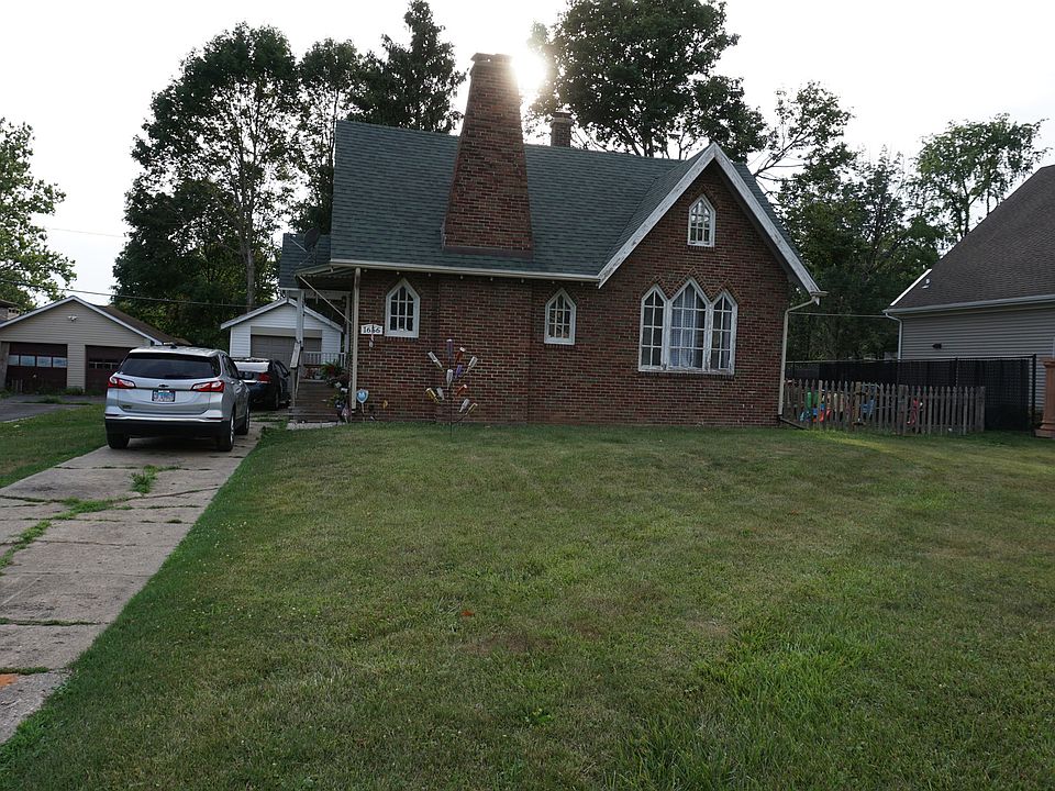 2nd image of 1656 N Gilbert St