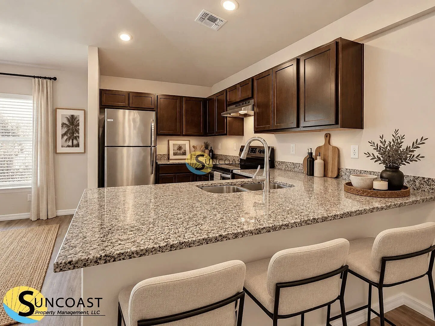 Beautiful 2BR/2BA Duplex Home! — Photo 3