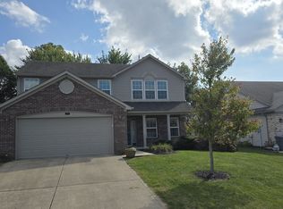 716 Bluff Creek Dr, Fortville, IN 46040