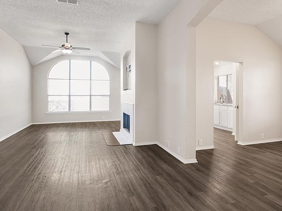 3rd image of 1609 Trevino Dr