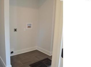 126 S Leonard St, Liberty, MO 64068