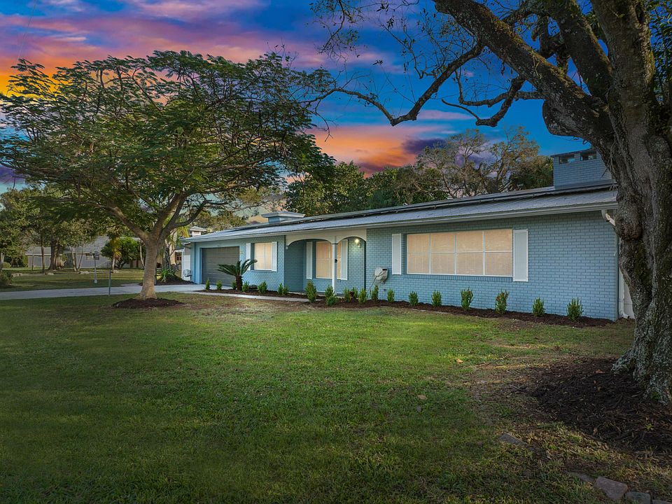 1st image of 4042 Greenwood Drive