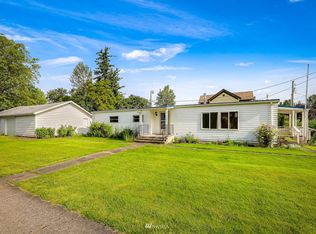 202 W Madison St, Nooksack, WA 98276