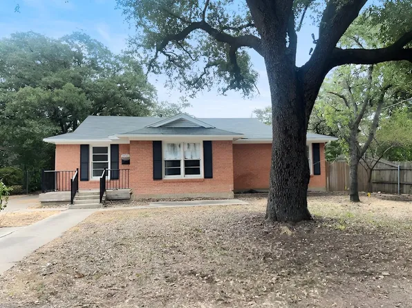 2012 Watauga Ct W, Fort Worth, TX 76111