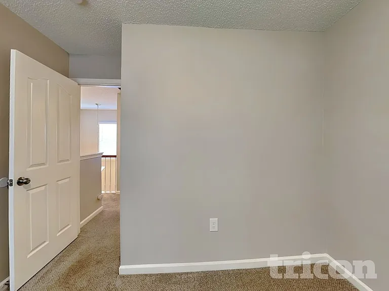 7310 Ravanna Dr — Photo 11