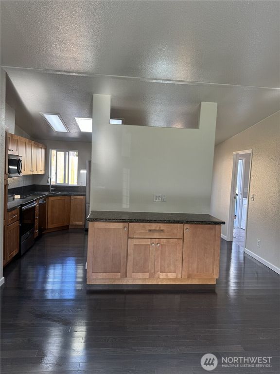 2168 Norman Drive, Oak Harbor, WA - View 6