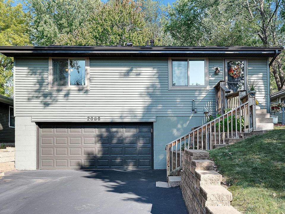 1st image of 2088 3rd St N