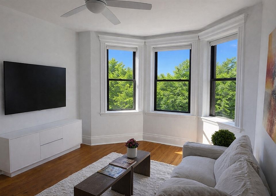1st image of 51 Park Dr APT 31