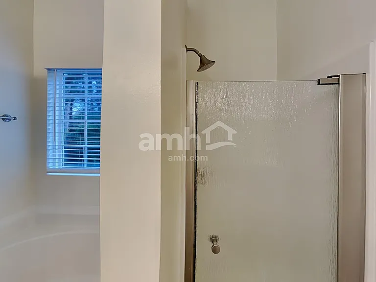 710 Norwood Ct — Photo 11