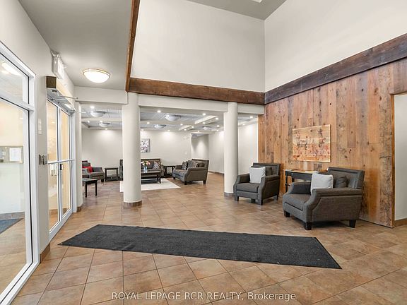 3rd image of 245 Scotland St #307