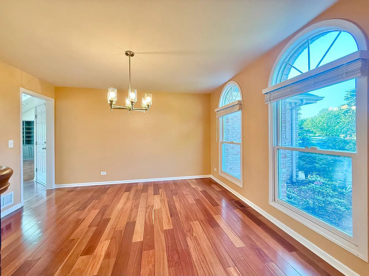 4 bed, 3.5 bath, 2928 sqft, $5,000 — Photo 4