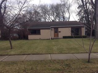 1947 Penfold Pl, Northbrook, IL 60062