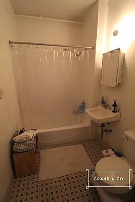 Rented by Grand & Co. | media 24